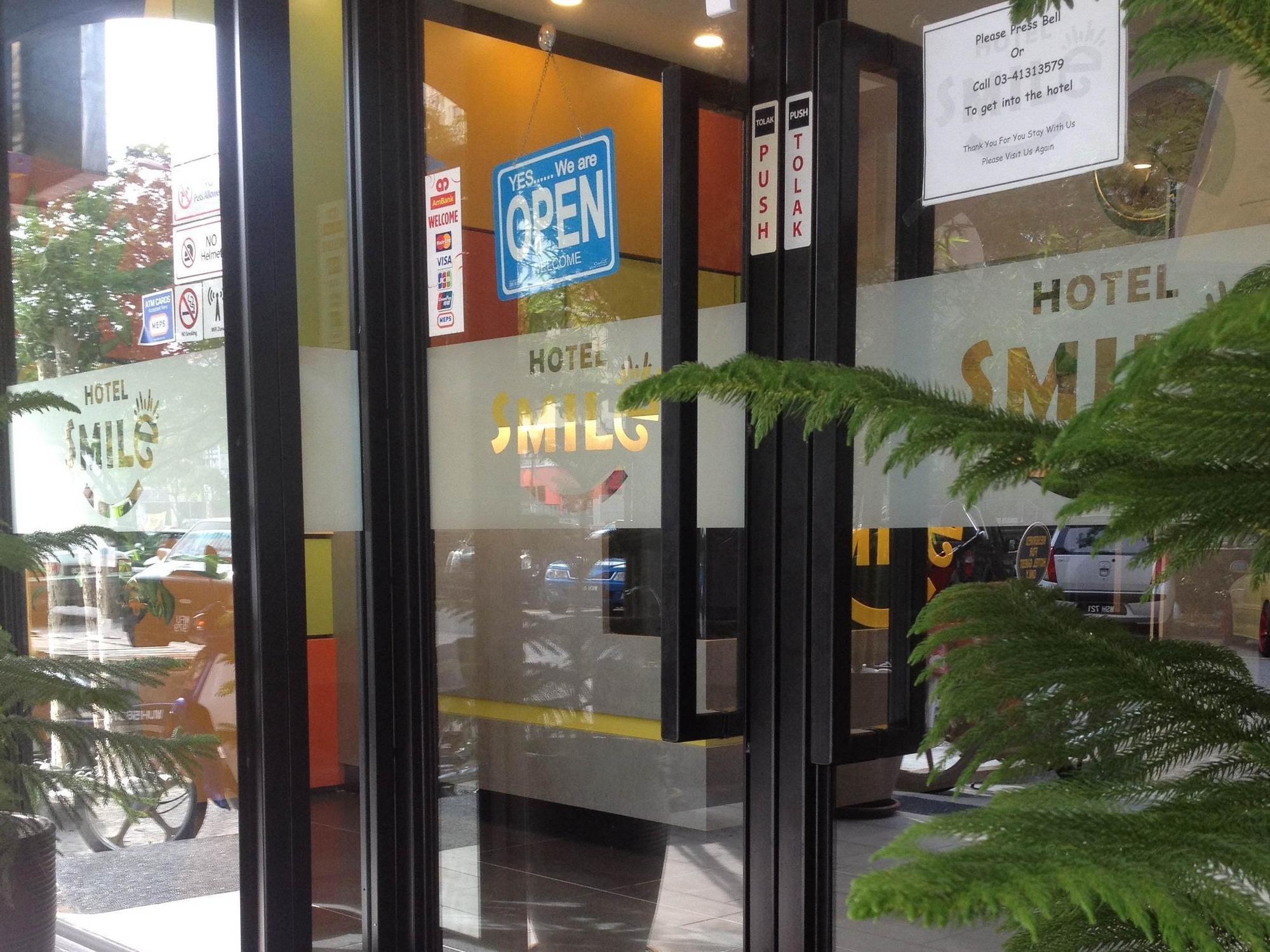 קואלה לומפור Smile Hotel Danau Kota מראה חיצוני תמונה
